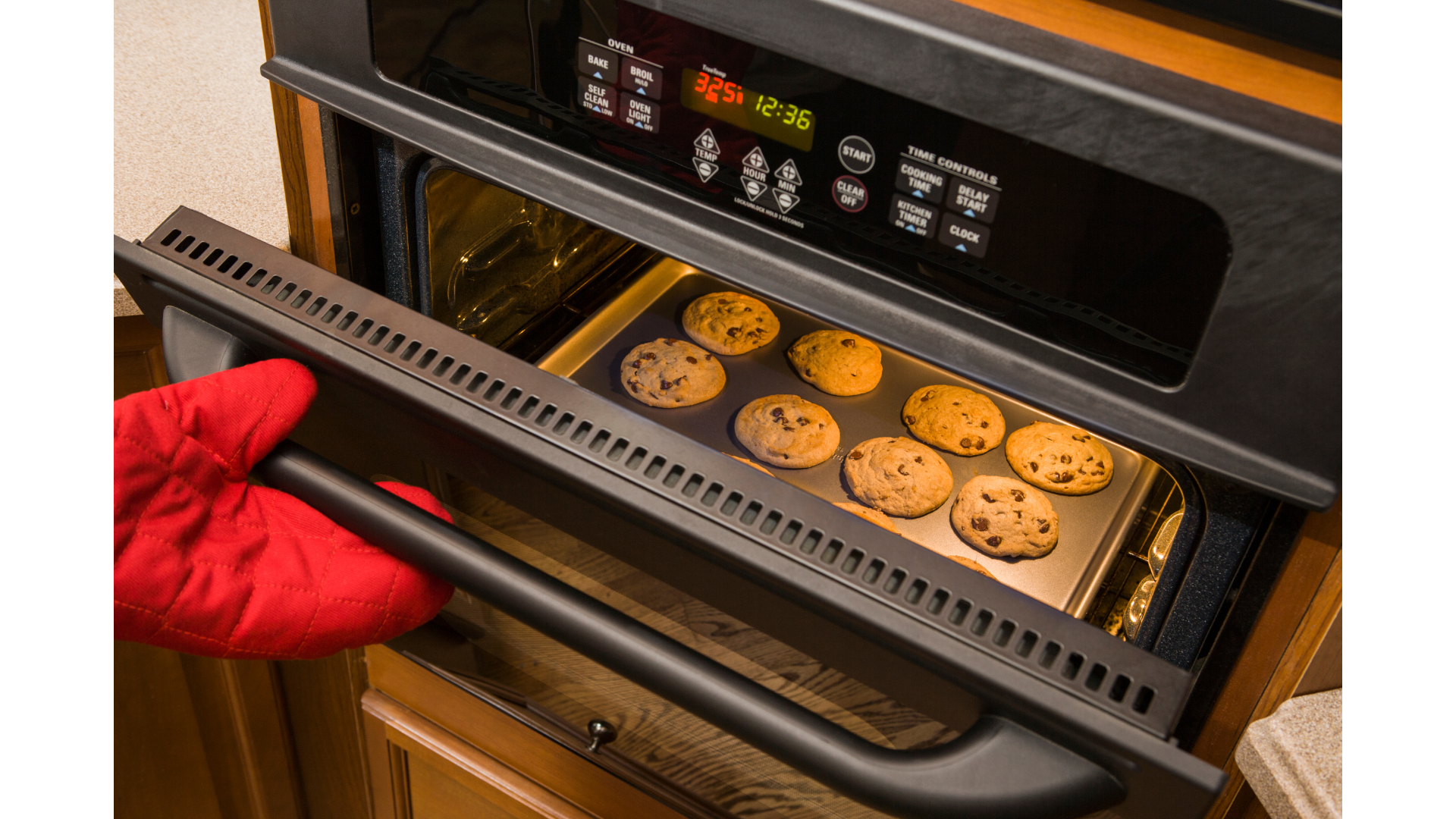 Is Your Oven Baking Unevenly? Let's take a look!